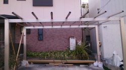 カーポート　施工中